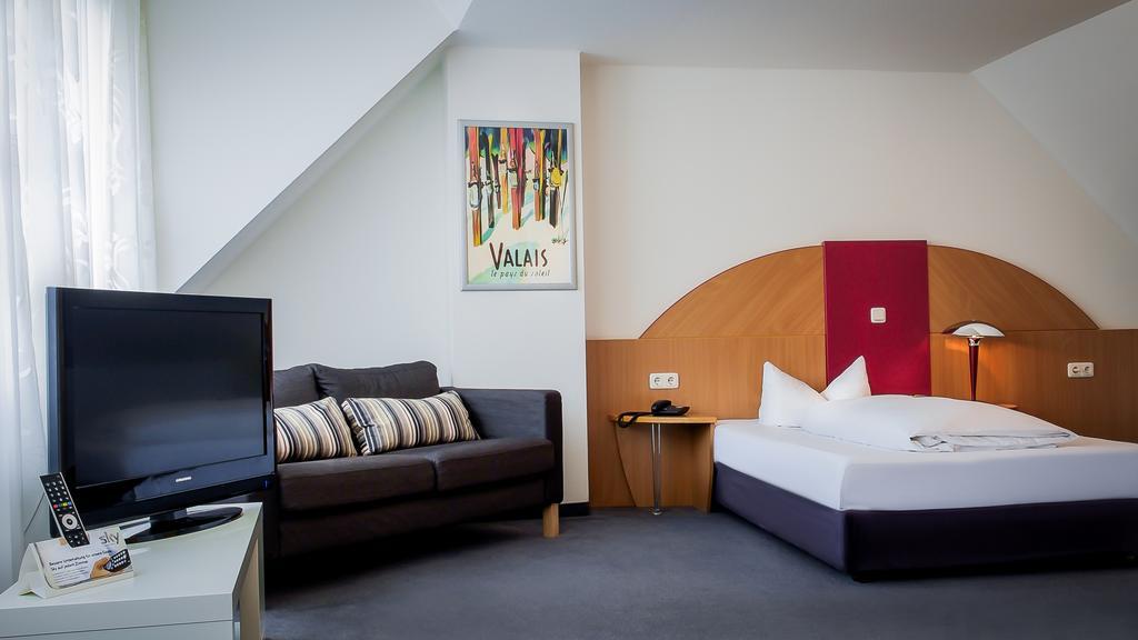 Albertinum Hotel Erlangen Room photo